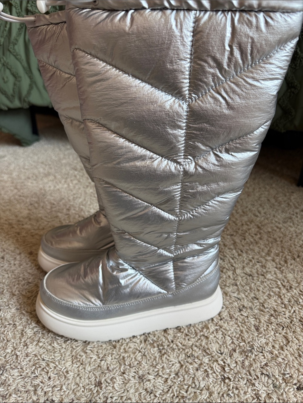 Padded Metallic Silver Women's Winter Boots